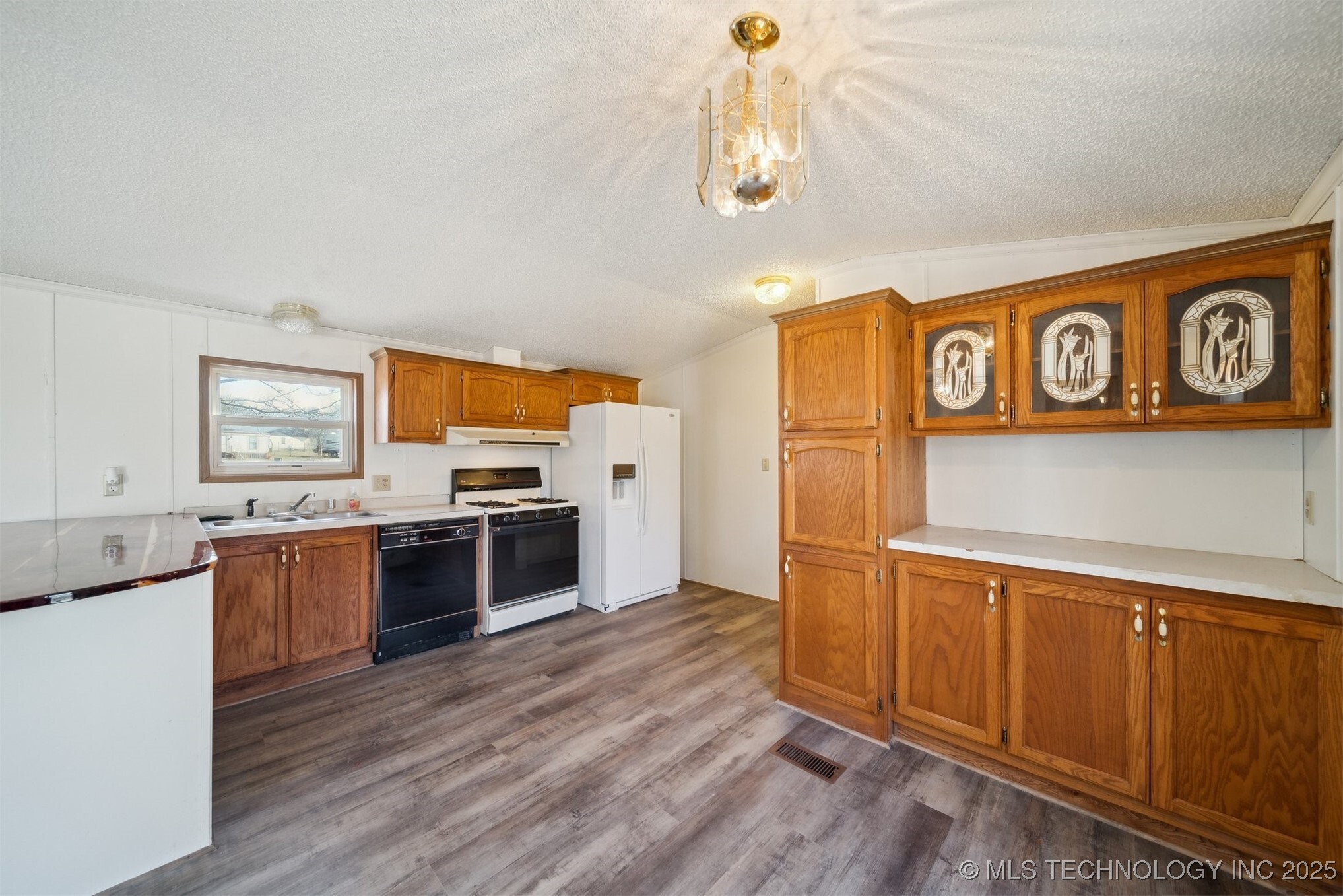 Property Photo:  69915 S 334 Road  OK 74467 