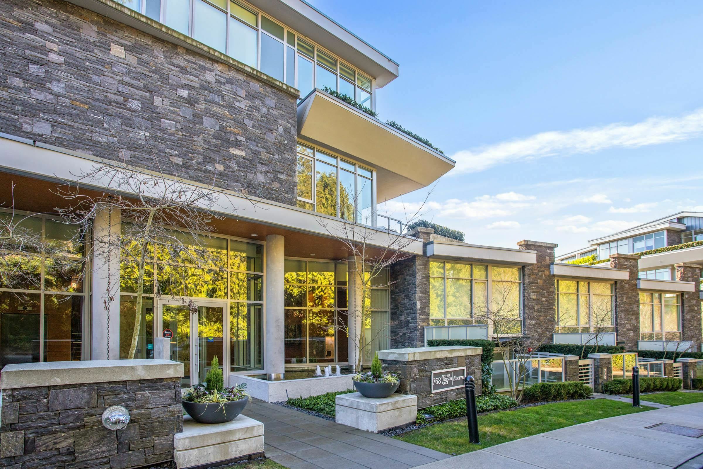 Property Photo: 768 Arthur Erickson Place 503 BC V7T 0B6