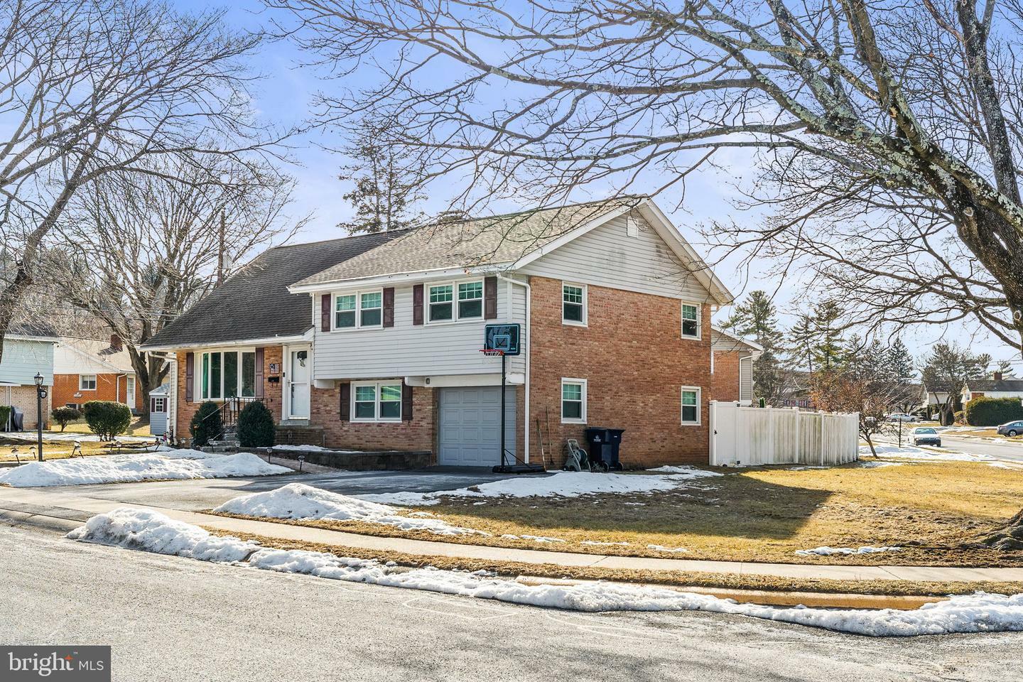 Property Photo:  510 Lenore Place  PA 19609 