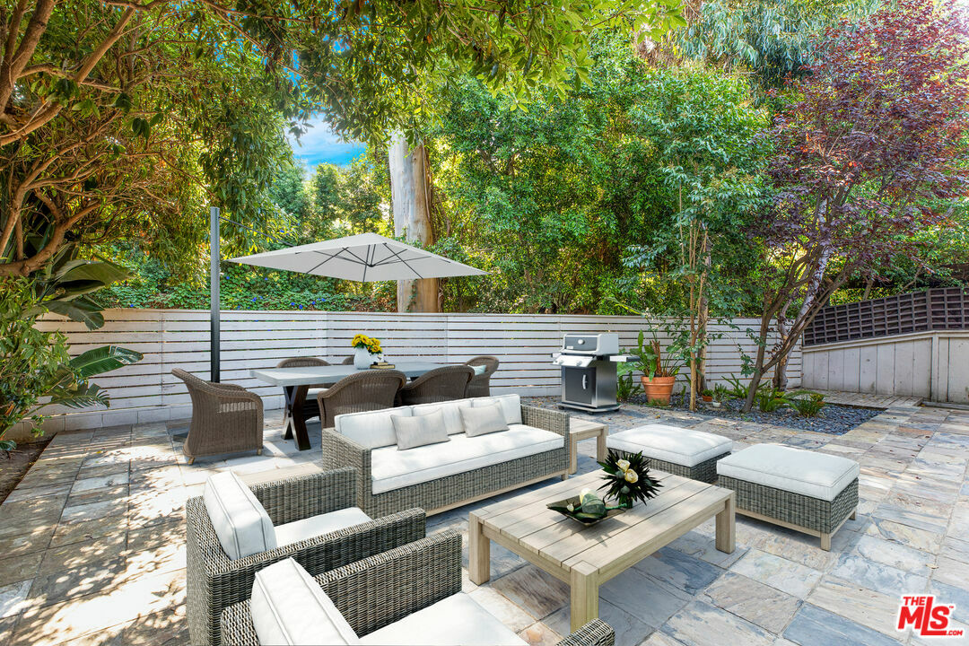 420  S Westgate Ave  Los Angeles CA 90049 photo