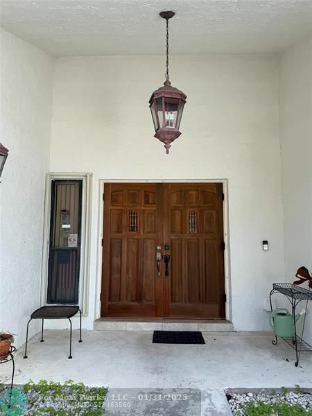 Property Photo:  5201 NW 78th Ter  FL 33351 