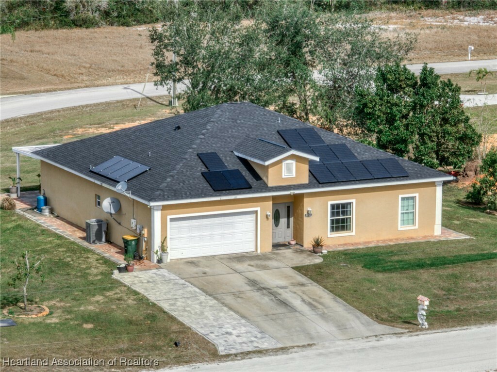 Property Photo: 1950 Ogden Road W FL 33825