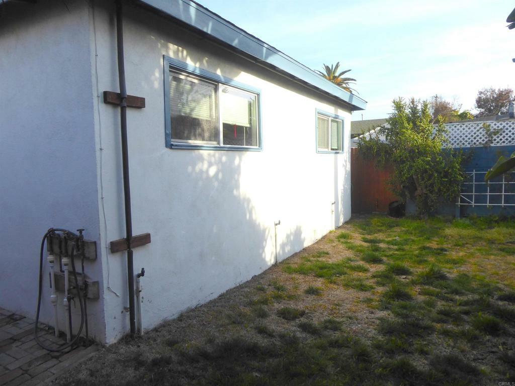 Property Photo:  228 Melrose  CA 92024 