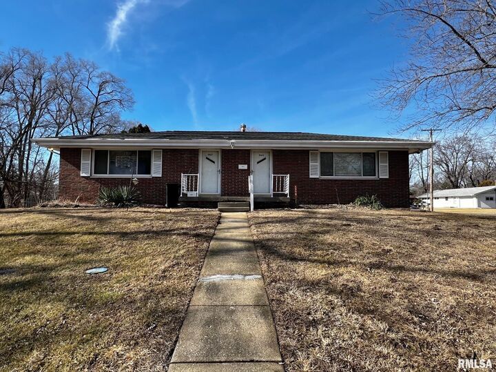 9417-9419 N Cross Street  Peoria IL 61615 photo