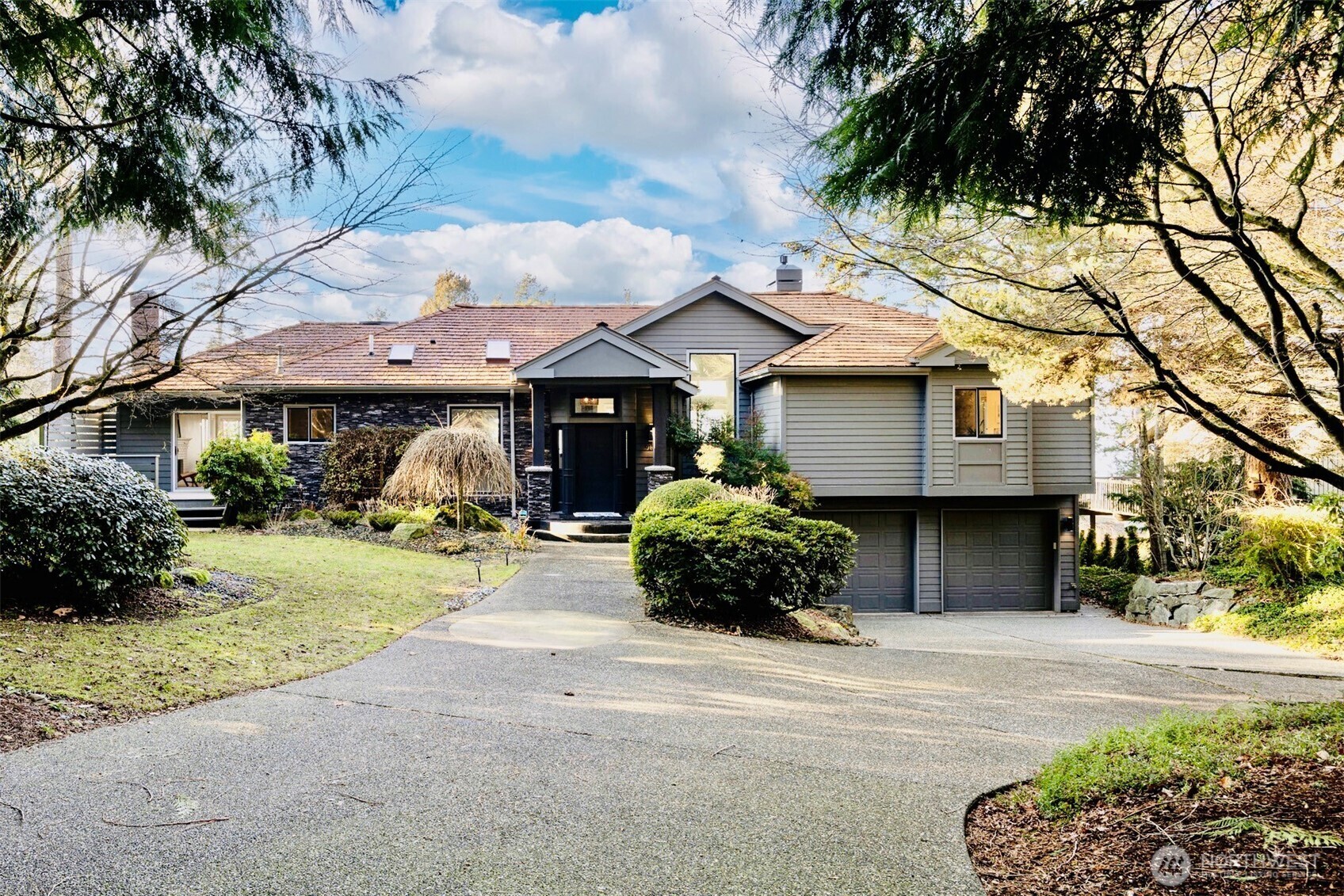 Property Photo: 9131 Chickadee Way WA 98230