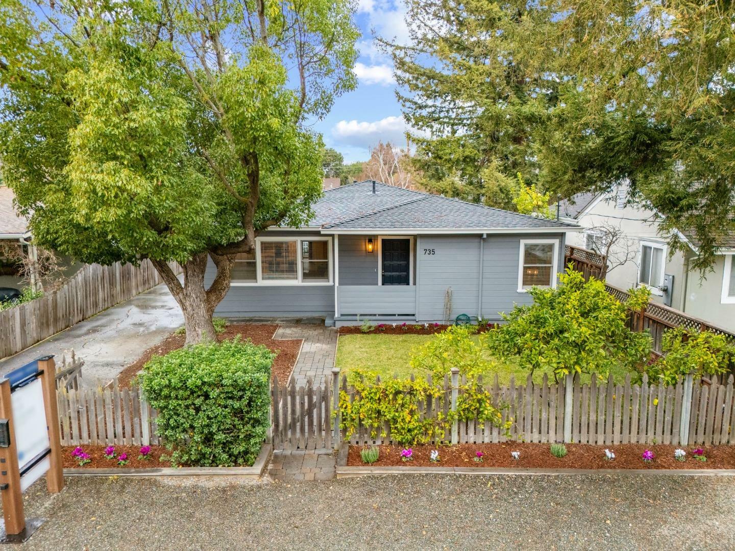 Property Photo:  735 14th Avenue  CA 94025 