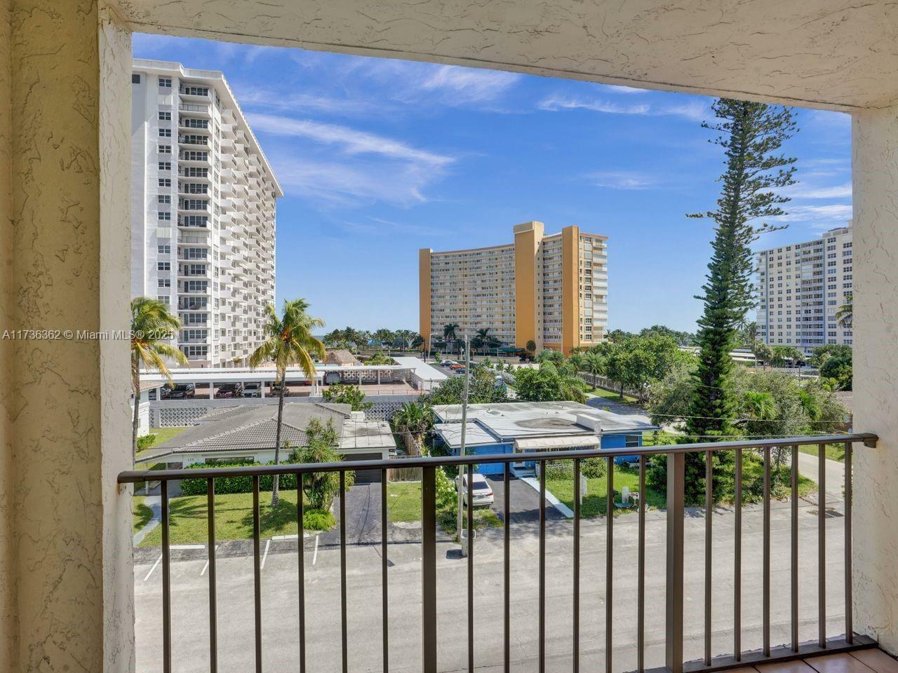 Property Photo:  400 N Riverside Dr 404  FL 33062 