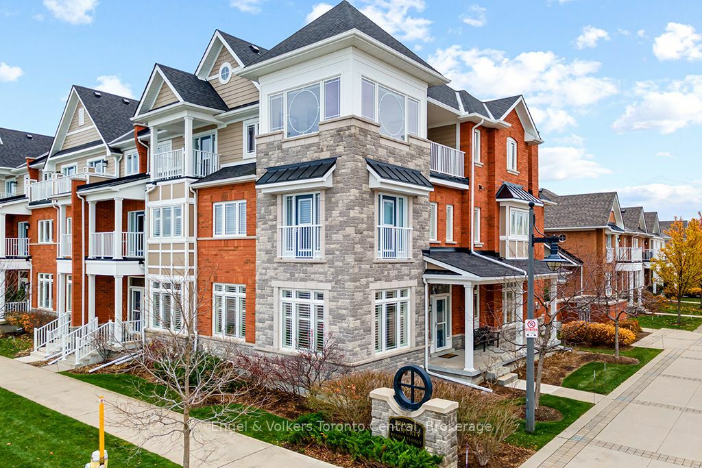 Property Photo:  1 Westmount Mews 7  ON L9Y 0J9 