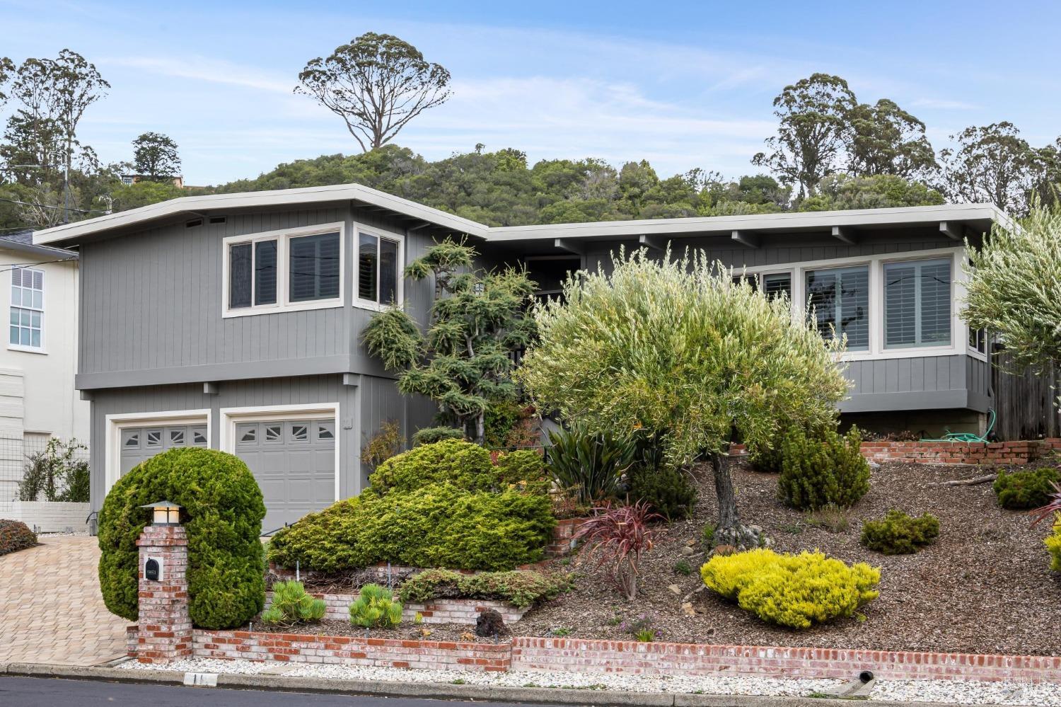 Property Photo: 11 Midhill Drive CA 94941