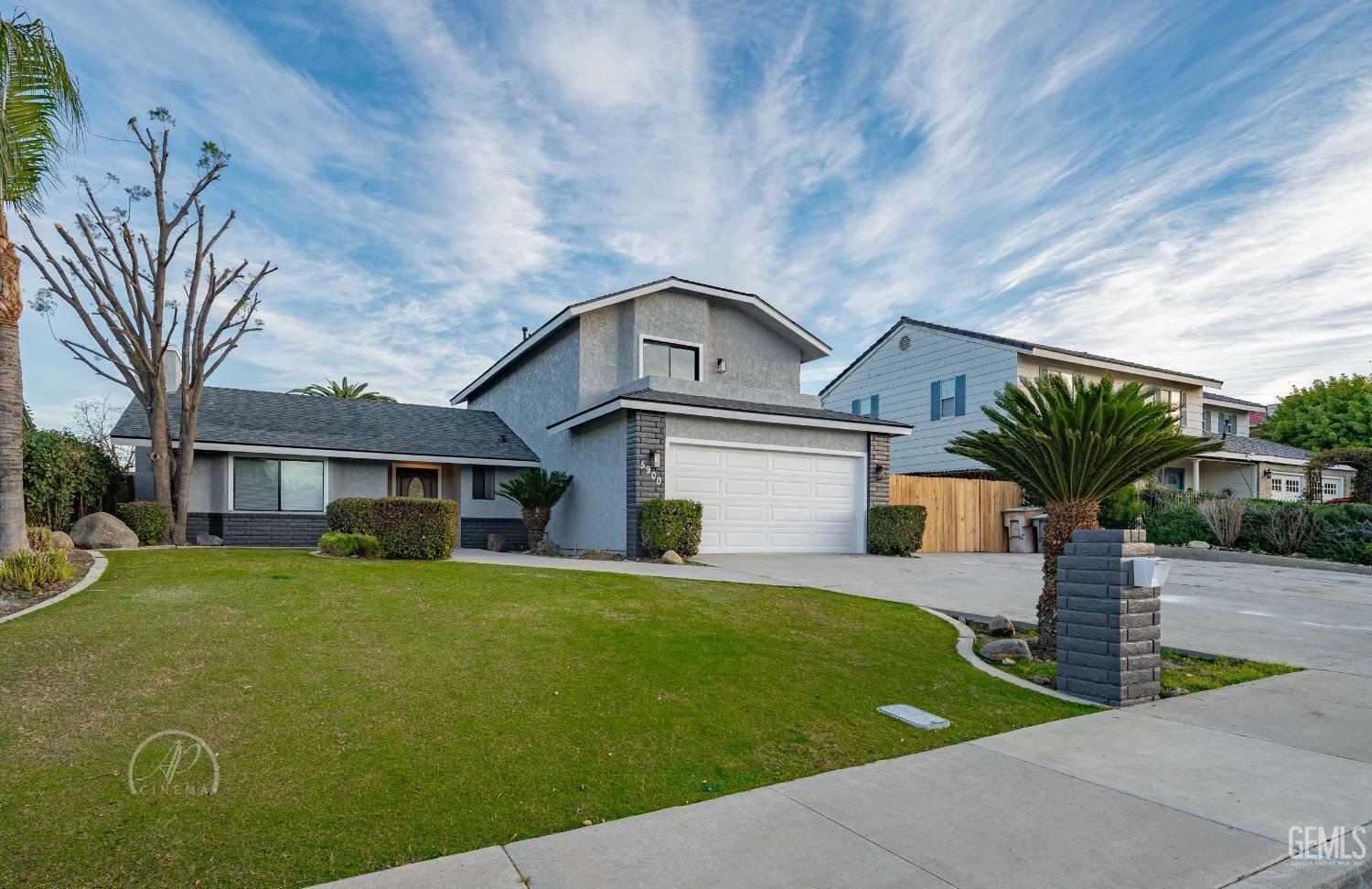 Property Photo:  5900 Panorama Drive  CA 93306 