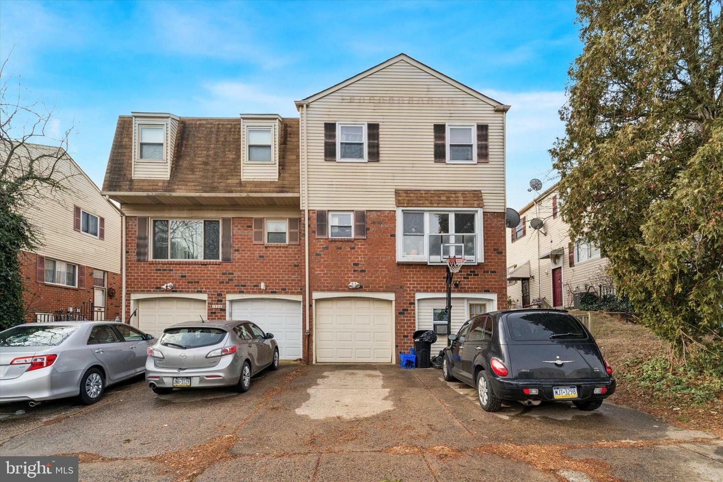 Property Photo: 1552 Stoney Lane B PA 19115