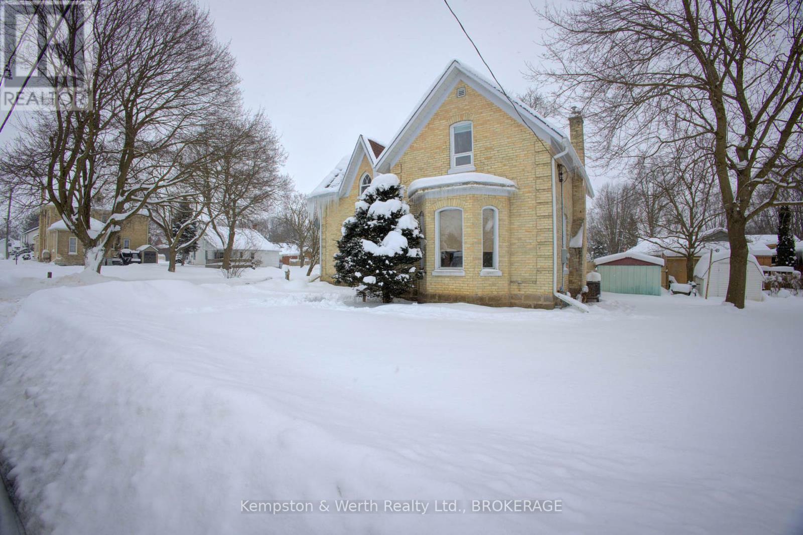 Property Photo:  34 Queen Street West  ON N0G 1H0 