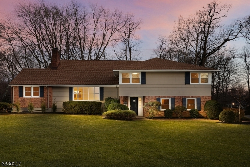 Property Photo:  2170 Bayberry Lane  NJ 07090 