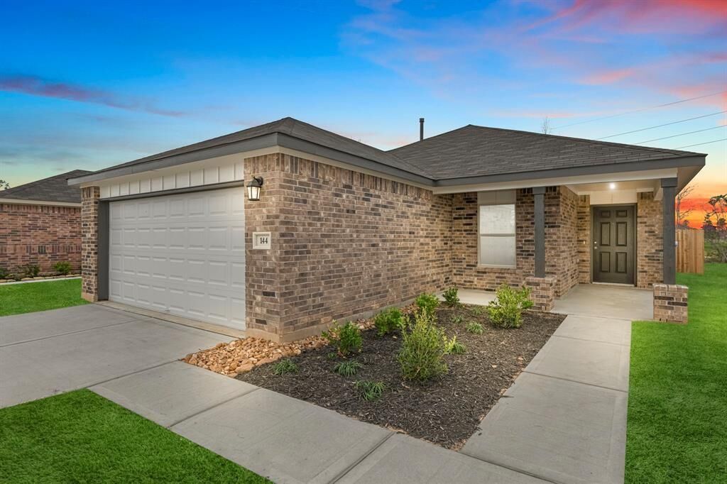 Property Photo: 17323 Roxboro Ridge Lane TX 77532