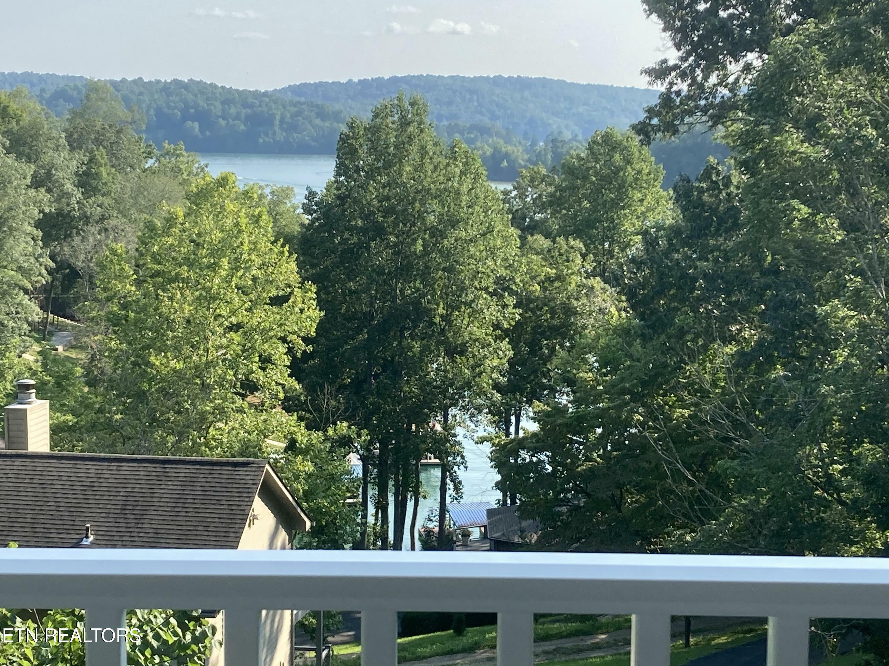 Property Photo: 111 Deer Run Point TN 37766