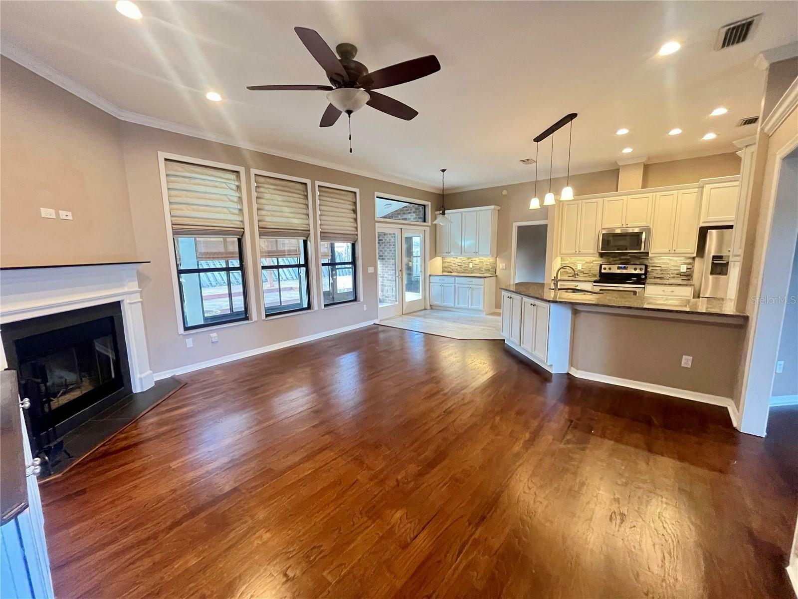 Property Photo: 1036 SW 81st Drive FL 32607