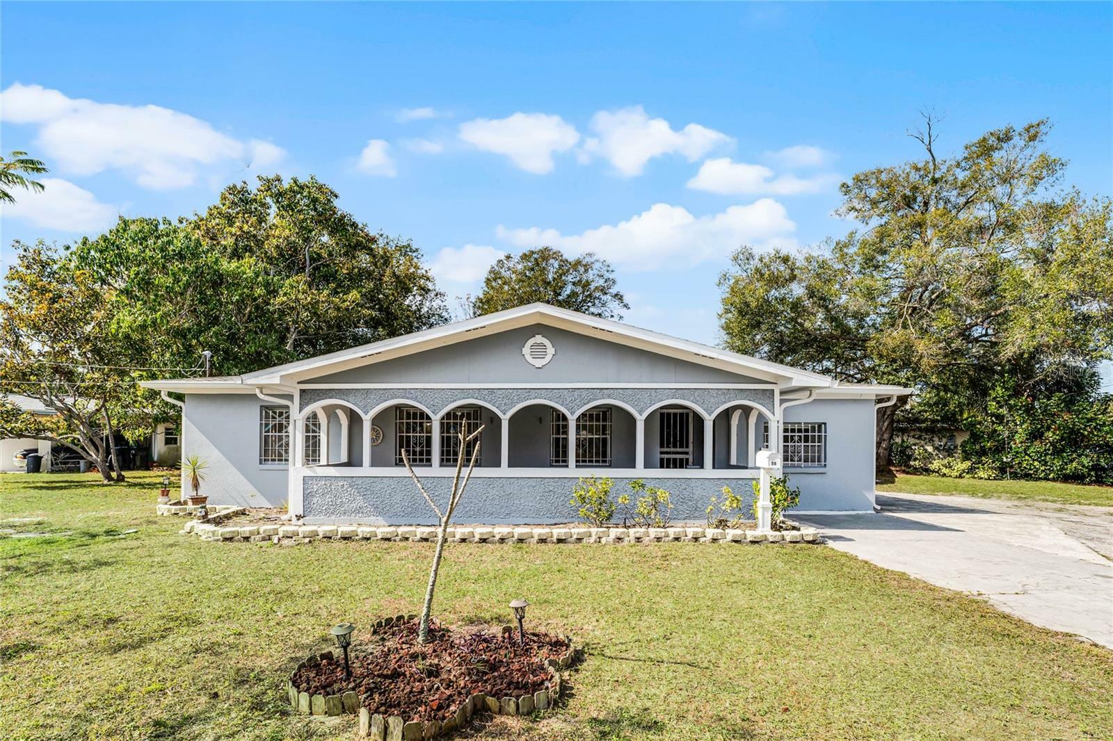 Property Photo: 98 S Alder Drive FL 32807