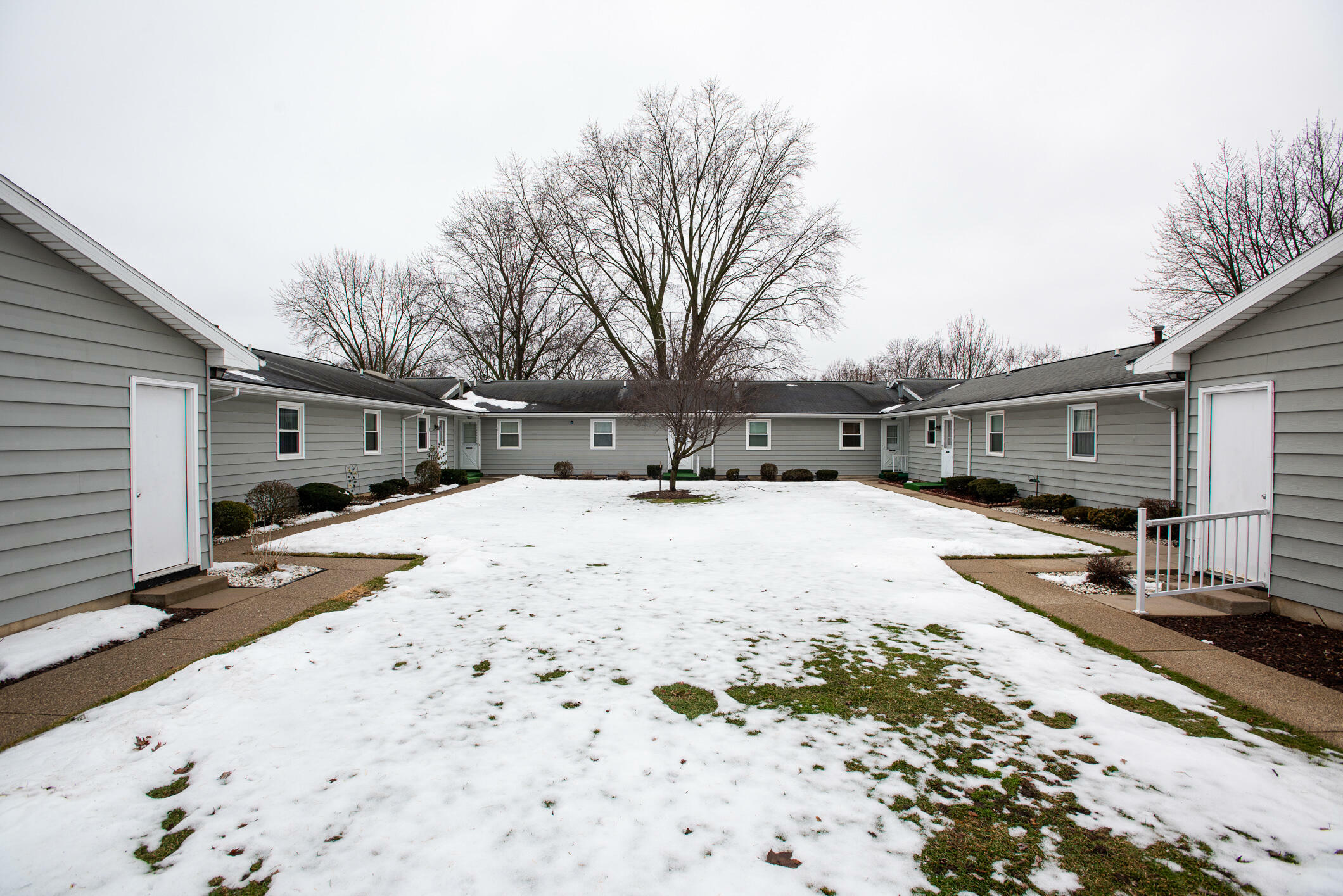 Property Photo:  902 Andover Court SE  MI 49508 