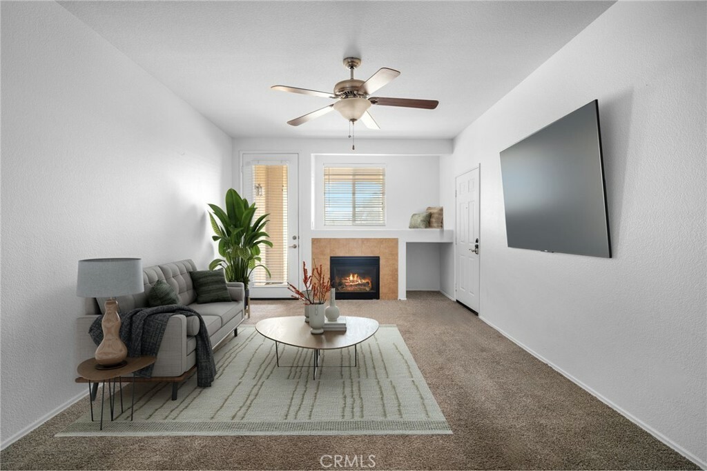 Property Photo:  41410 Juniper Street 1124  CA 92562 