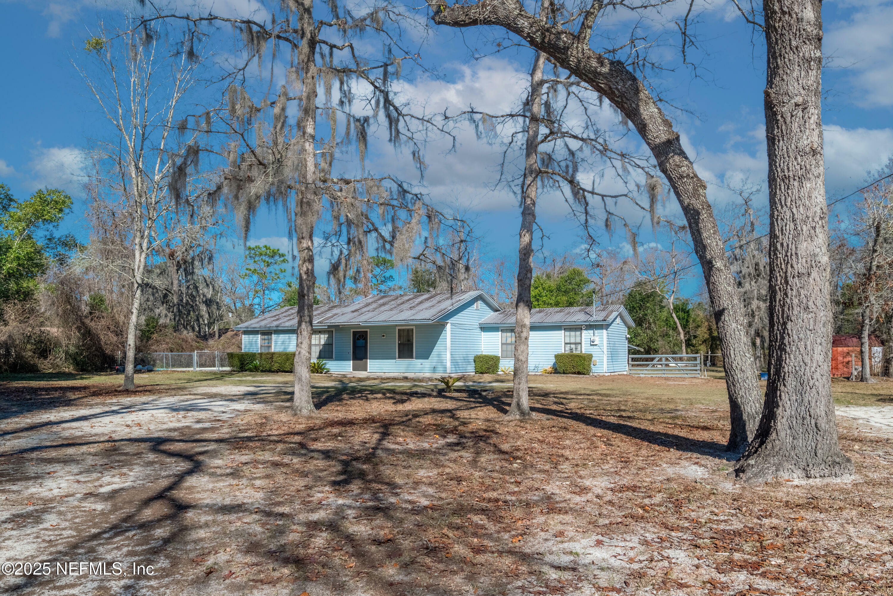 Property Photo: 4700 Heather Street FL 32068