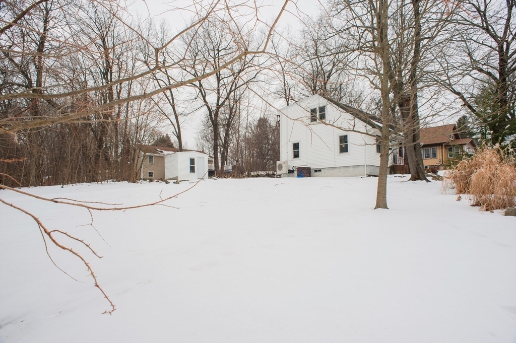 Property Photo: 34 Ivernia Rd MA 01606