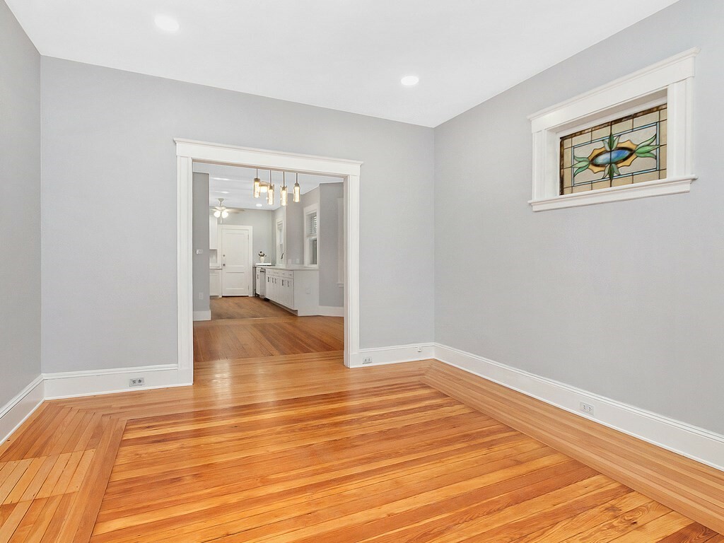 Property Photo:  81-83 Union St 1  MA 02472 