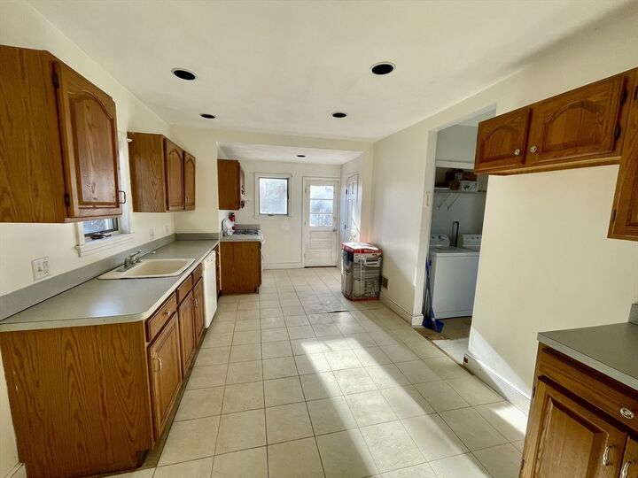 Property Photo:  19 Chester Pl  MA 01904 