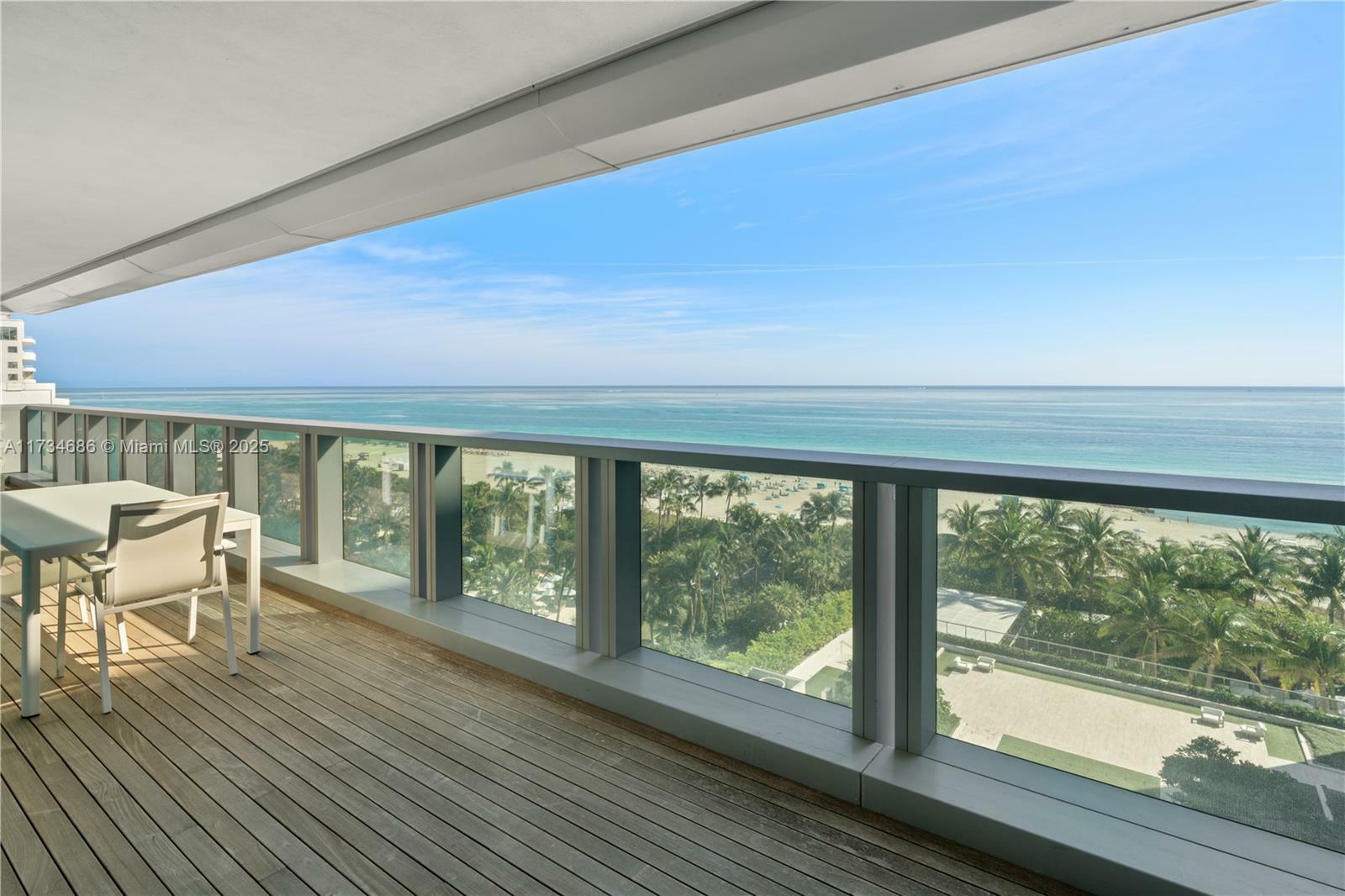 Property Photo:  2901 Collins Ave 1001  FL 33140 