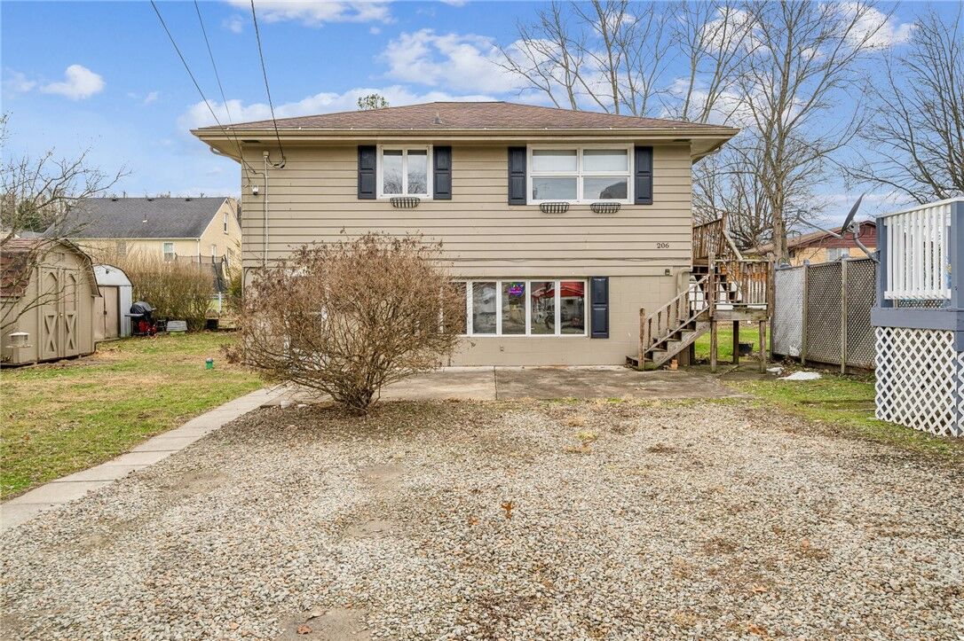 Property Photo: 206 Grove PA 15012