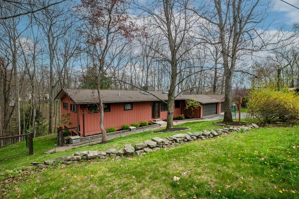 Property Photo:  12 Timber Lane  NY 14870 