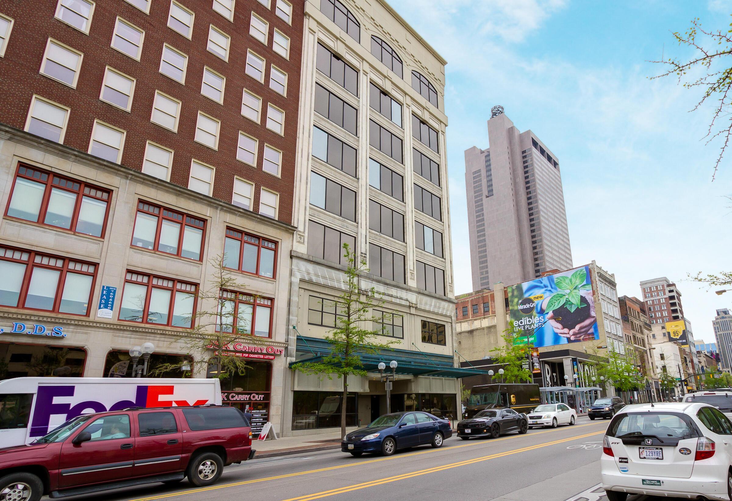 Property Photo: 106 N High Street OH 43215
