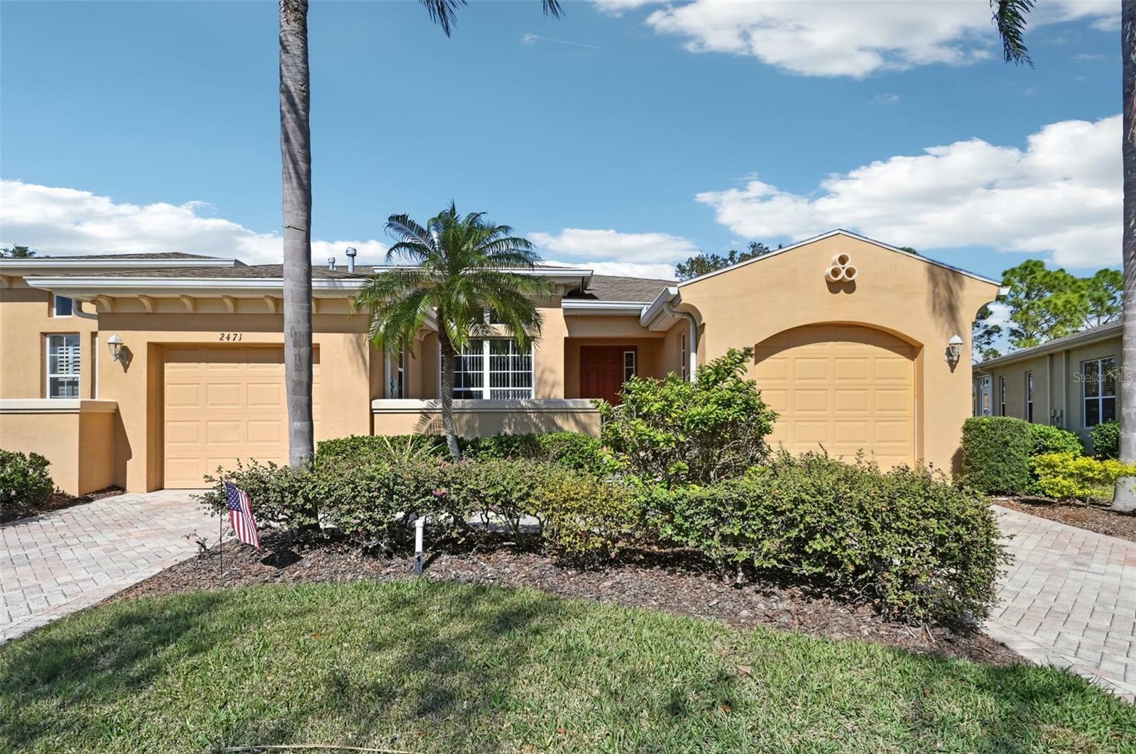 Property Photo:  2471 Kensington Greens Drive  FL 33573 