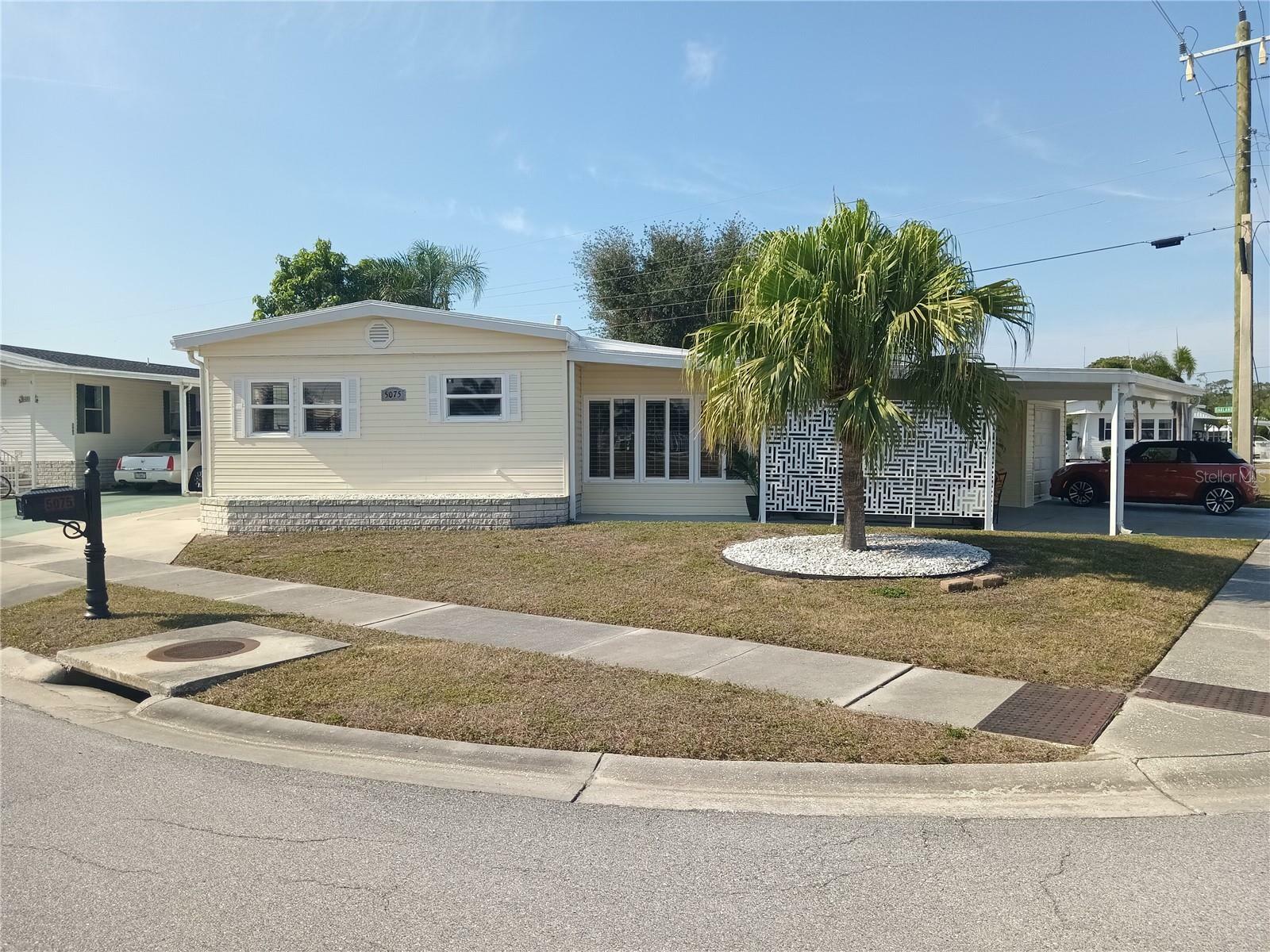 Property Photo:  5075 Tri Par Drive  FL 34234 