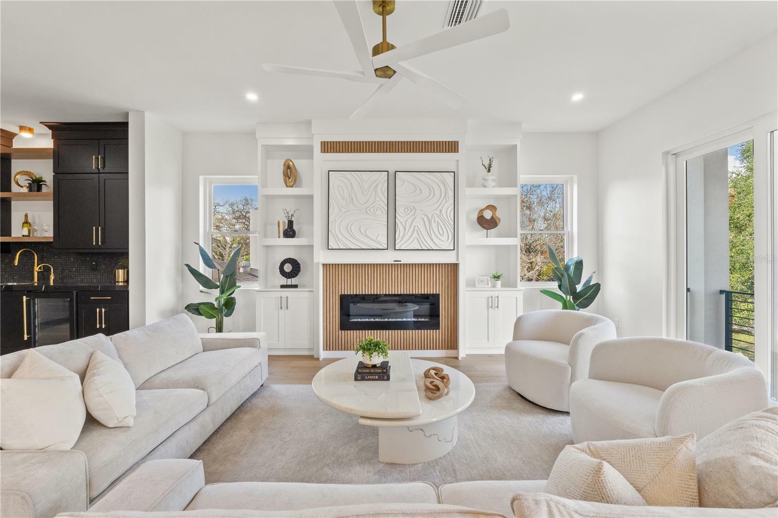 Property Photo: 531 Danube Avenue FL 33606