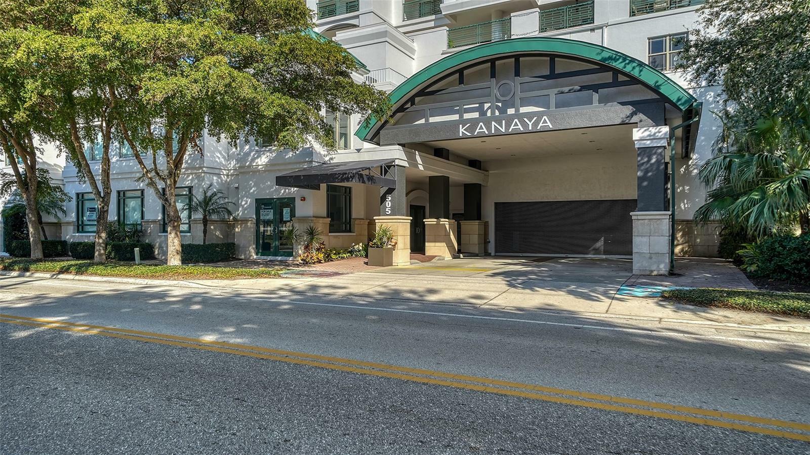 Property Photo: 505 S Orange Avenue 501 FL 34236