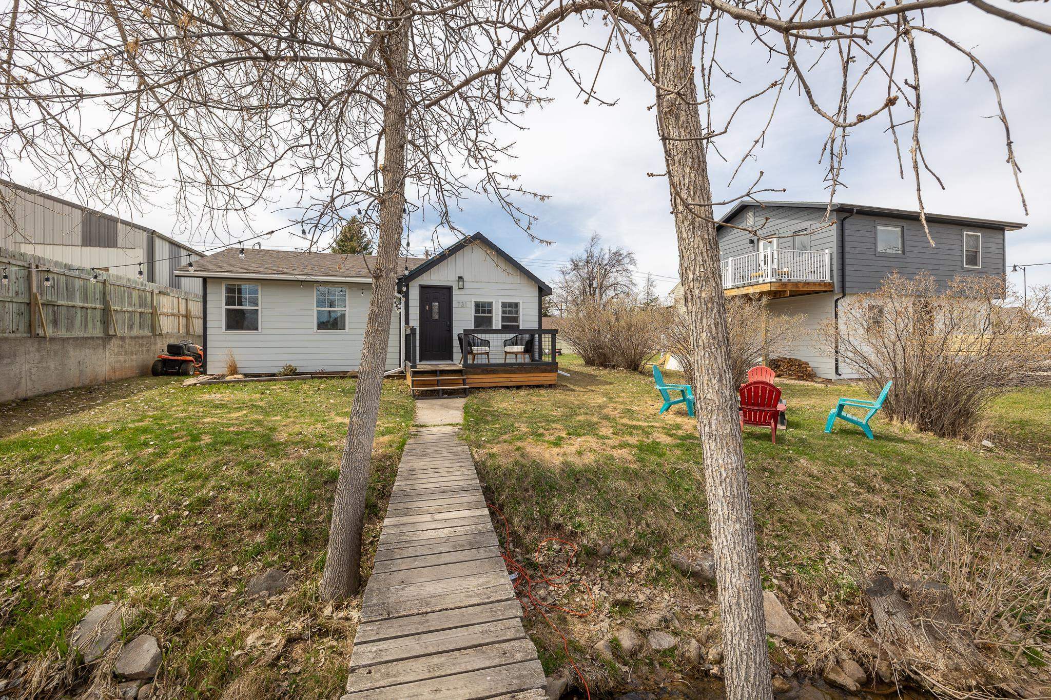 Property Photo:  731 N Ames Avenue  SD 57783 