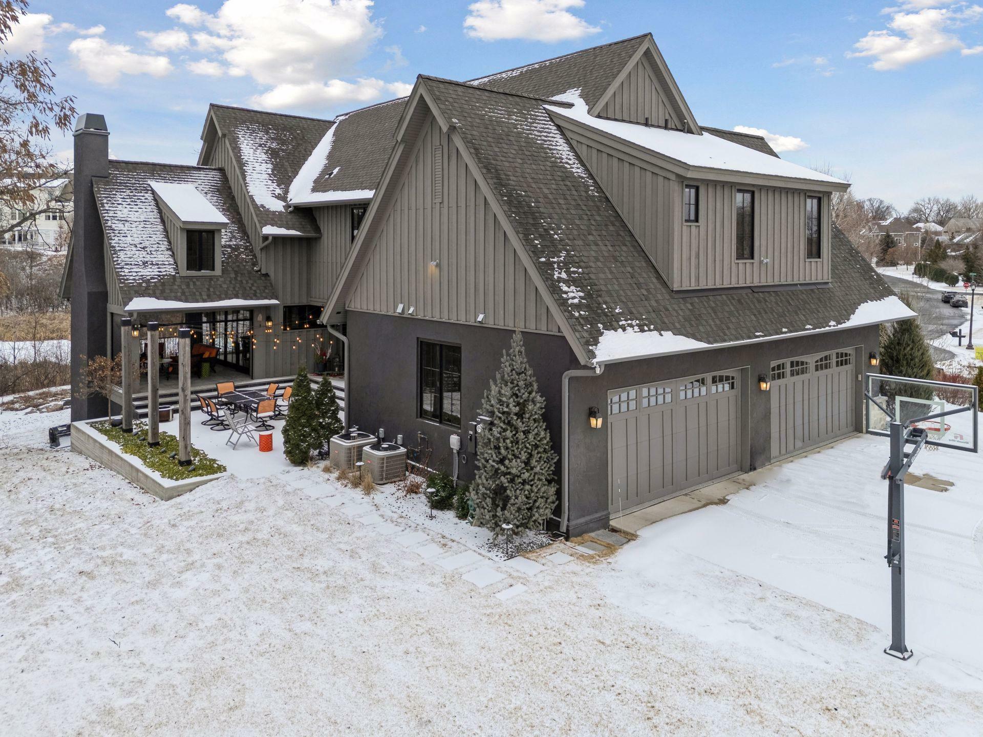 Property Photo:  5144 Ridge Trail  MN 55436 