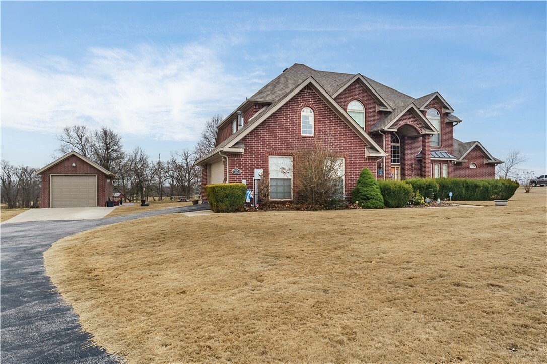 Property Photo:  527 Candlelight Circle  AR 72762 