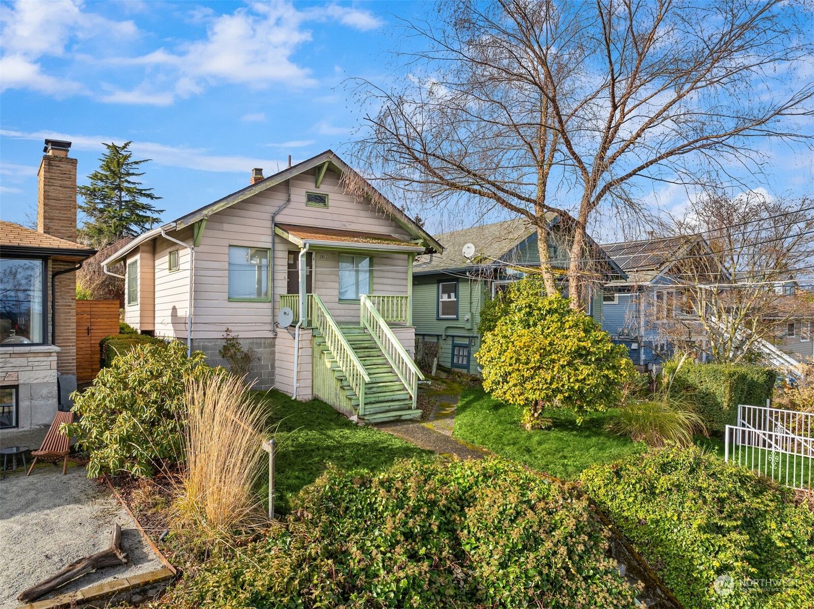 Property Photo: 2811 19th Avenue S WA 98144