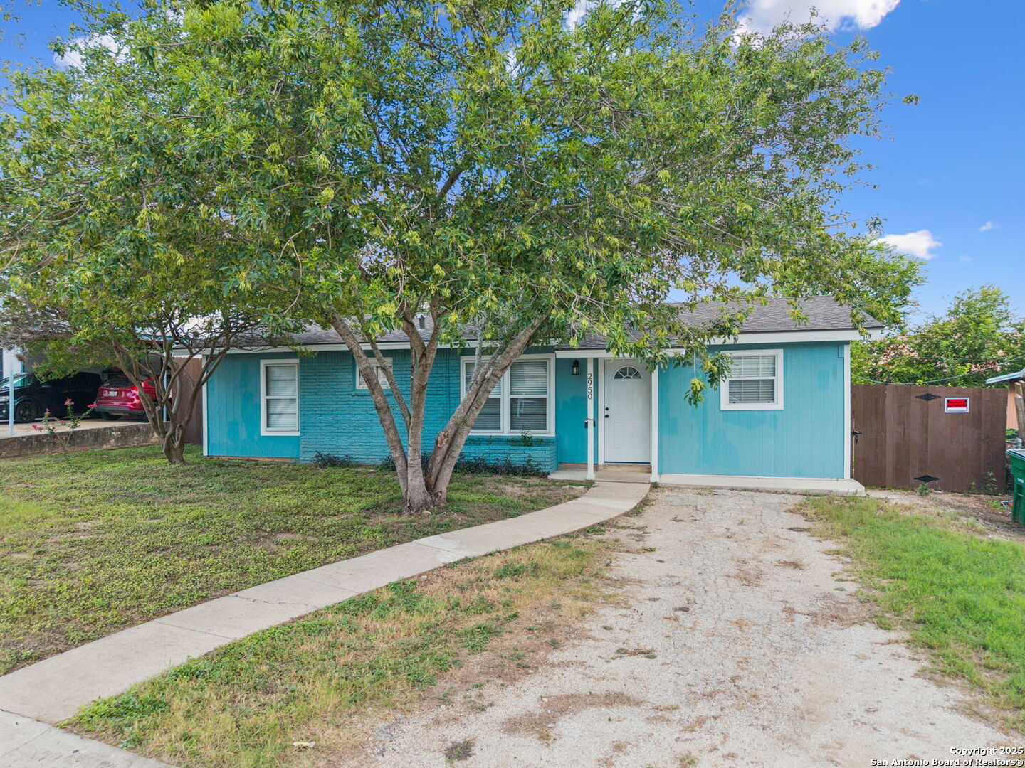 Property Photo: 2950 Lasses Blvd TX 78223