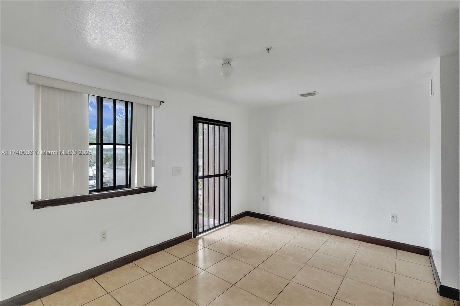 Property Photo:  14078 NW 17th Ave 14078  FL 33054 