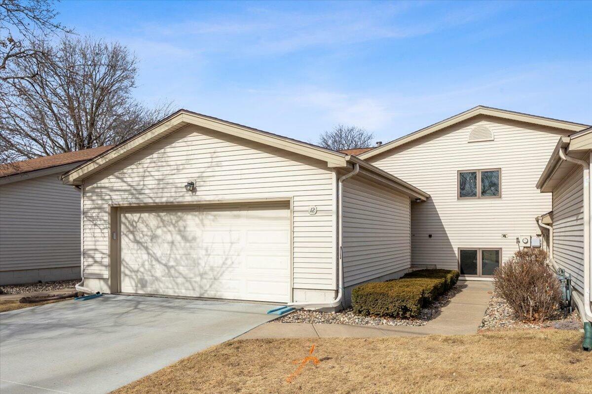 Property Photo:  12 Comanche  Street  IA 51501 