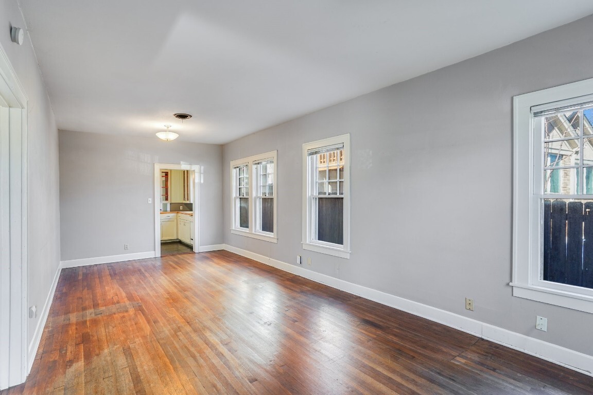 Property Photo: 3014 Hemphill Park TX 78705