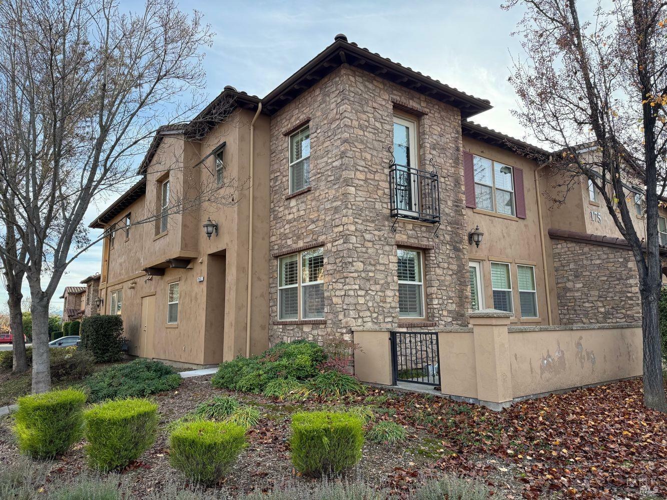 175 Stonegate Circle C  Cloverdale CA 95425 photo