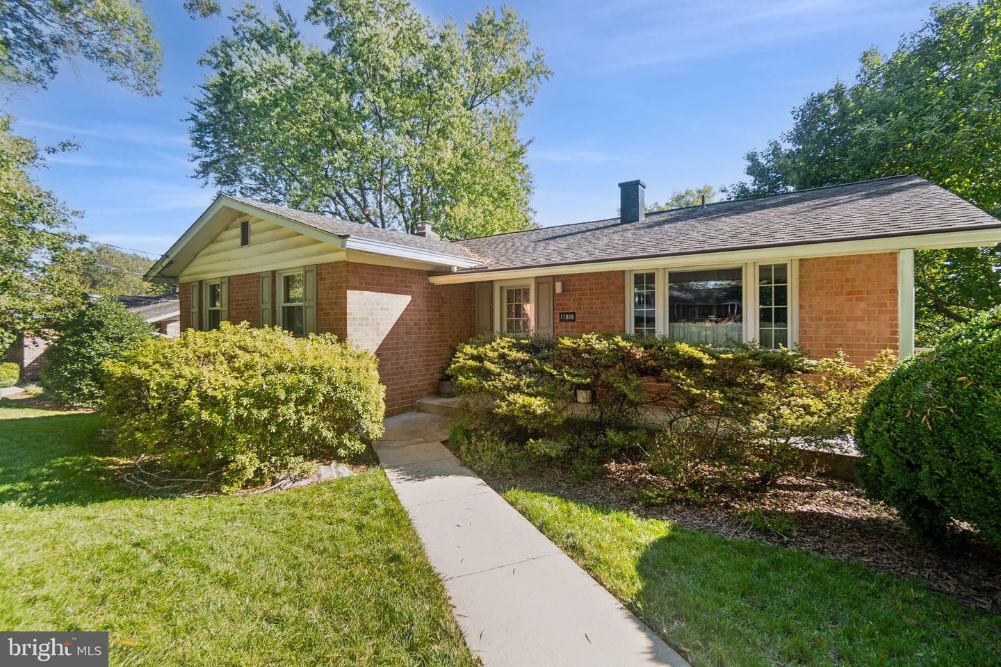 Property Photo:  11808 Enid Drive  MD 20854 