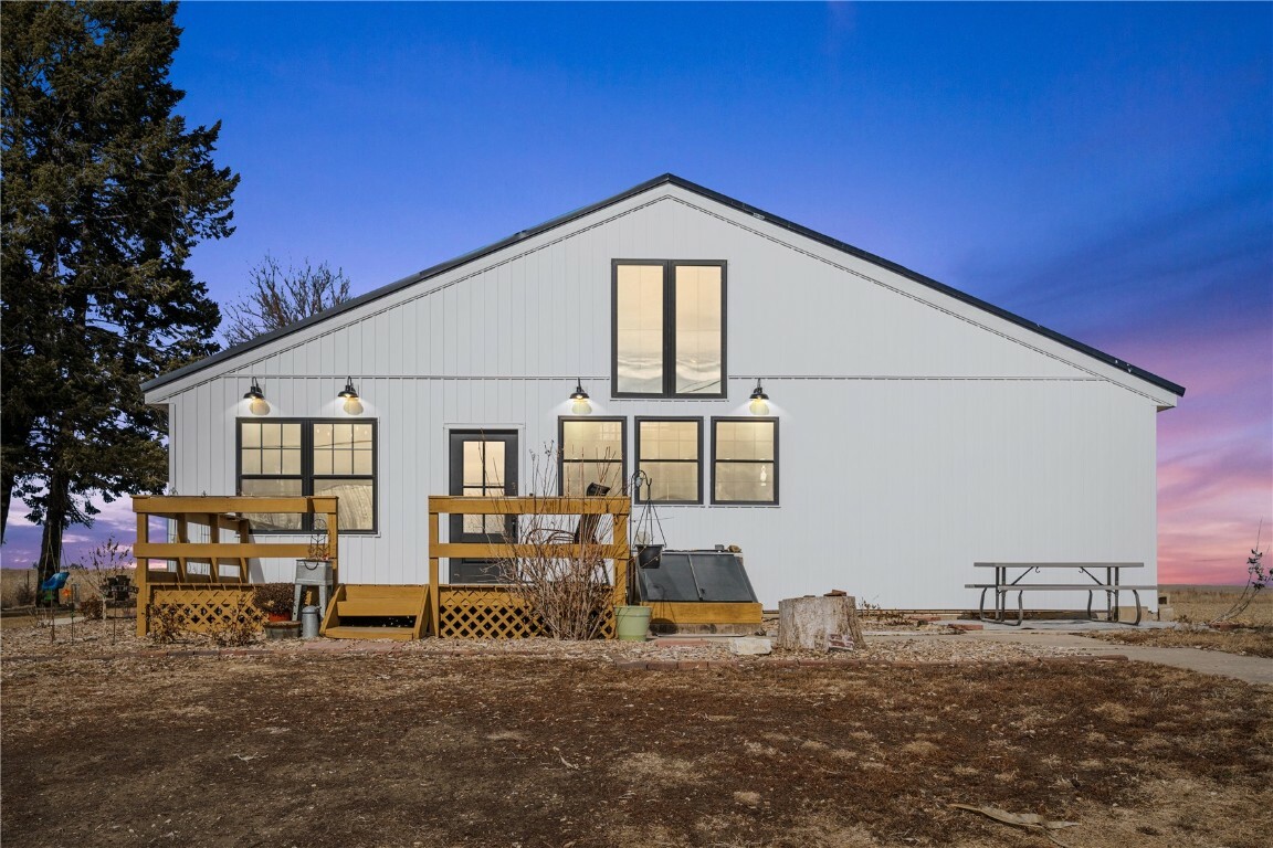 Property Photo: 5580 11th Avenue IA 52224