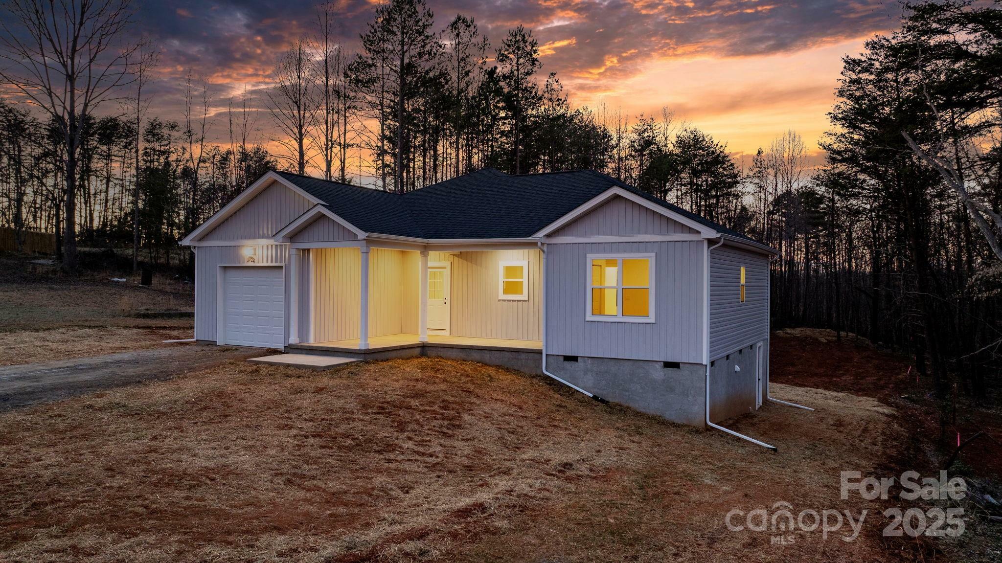 Property Photo:  3722 Thompson Street  NC 28658 