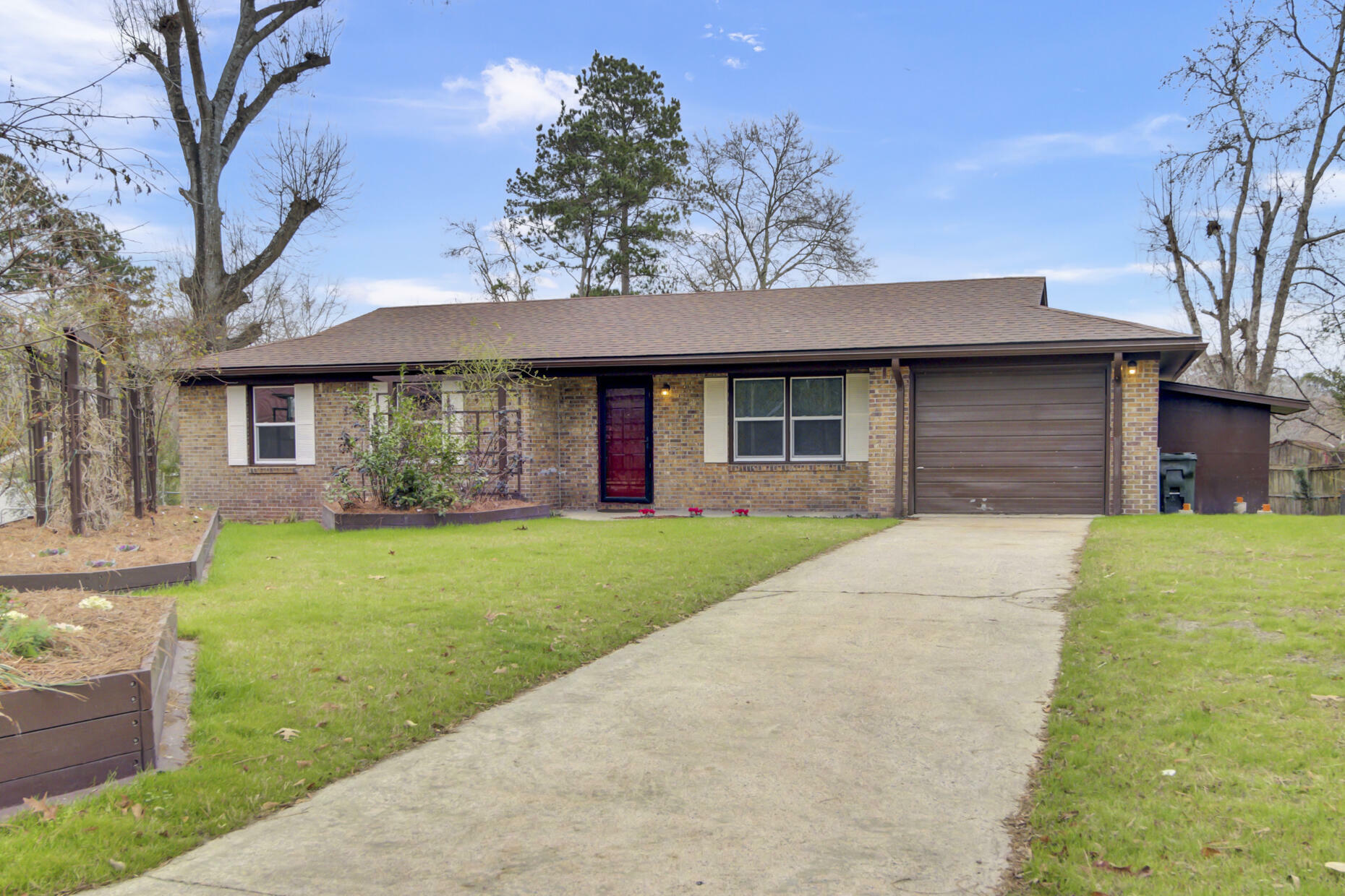 Property Photo:  9 Grover Lane  SC 29445 