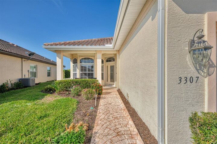 Property Photo:  3307 Osprey Lane  FL 33953 
