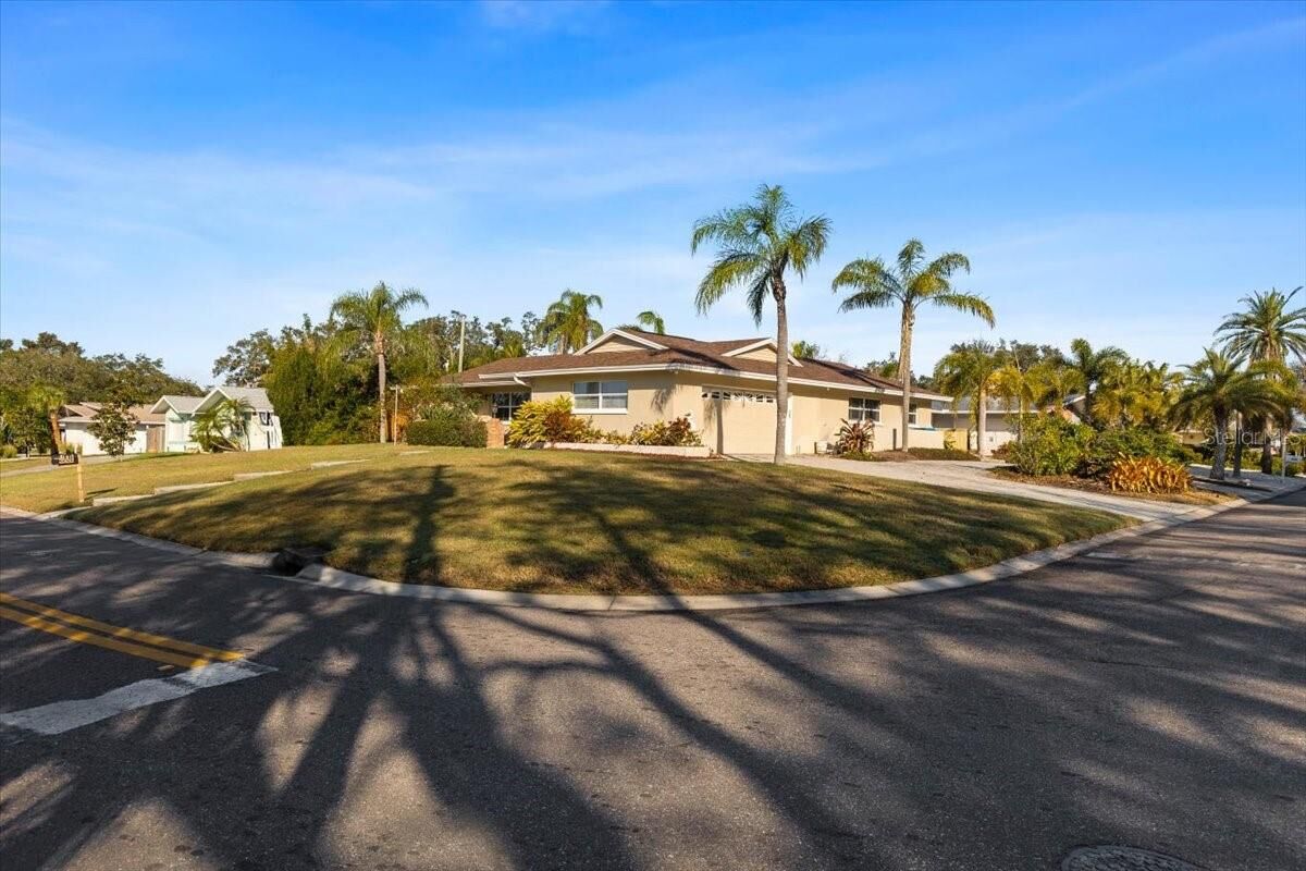 Property Photo: 4001 Harbor Hills Drive FL 33770
